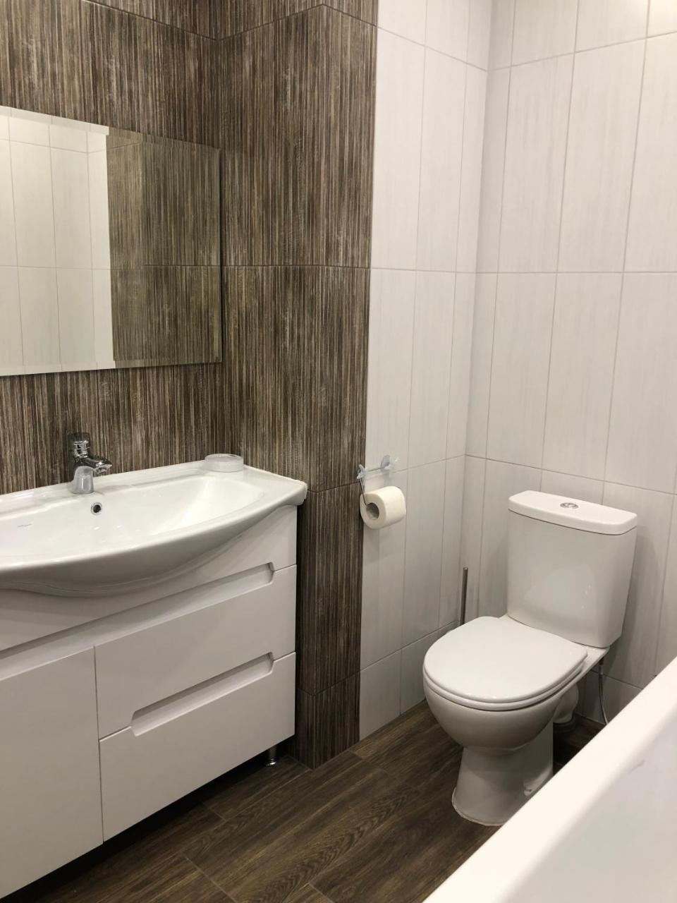 Lux Apart Torfyana Lviv Exterior photo