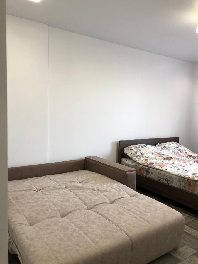 Lux Apart Torfyana Lviv Exterior photo